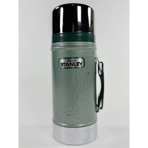 Stanley Aladdin Green 24 oz Vacuum Insulated Thermos Bottle with Handle